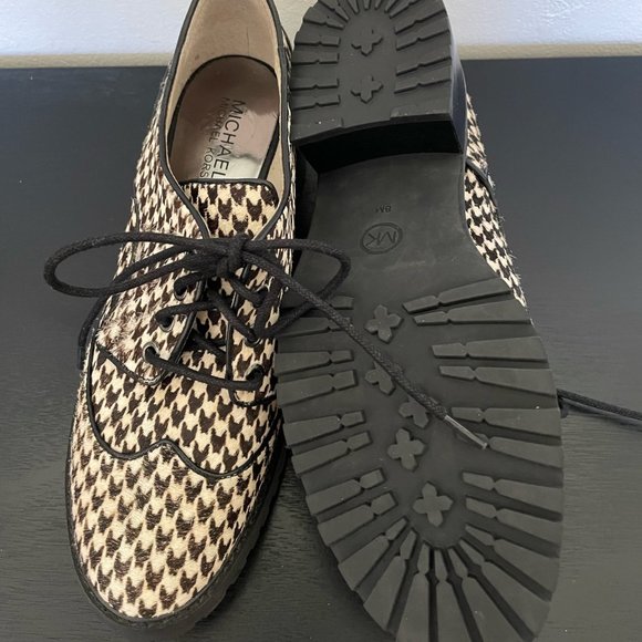 MICHAEL Michael Kors Houndstooth Lace-Up Shoes - Black and Tan - Picture 3 of 3